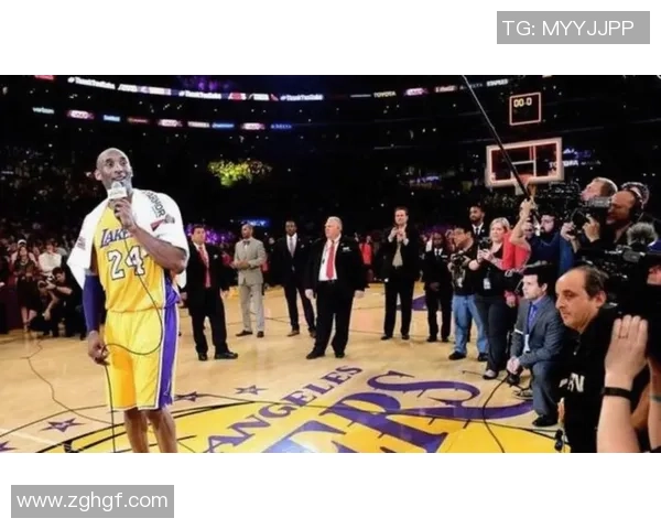 科比在湖人与小牛对决中狂砍62分创下个人辉煌比赛记录回顾