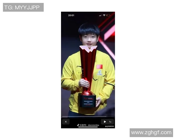 冲冠军！孙颖莎抵达成都备战，走VIP通道低沉现身，换新发型引热议